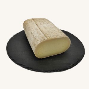 Asturlesa Patamulo of sheep´s cheese, whole piece 1.5 kg